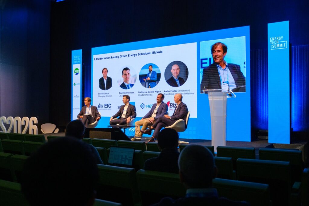 Energy Tech Summit expert speakers sharing insights about Bizkaia as a platform for energy innovation