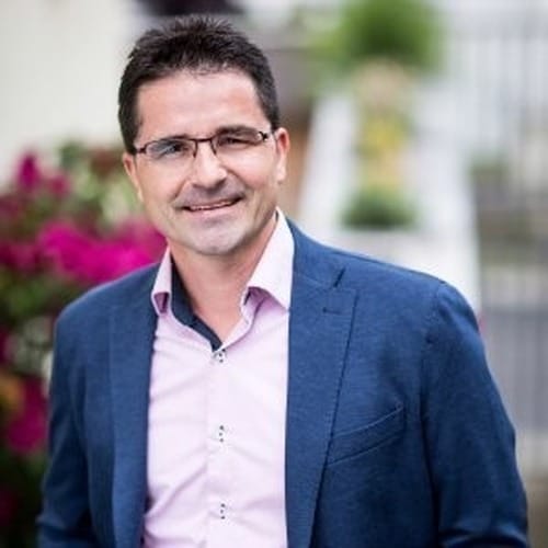 Petr Mikovec